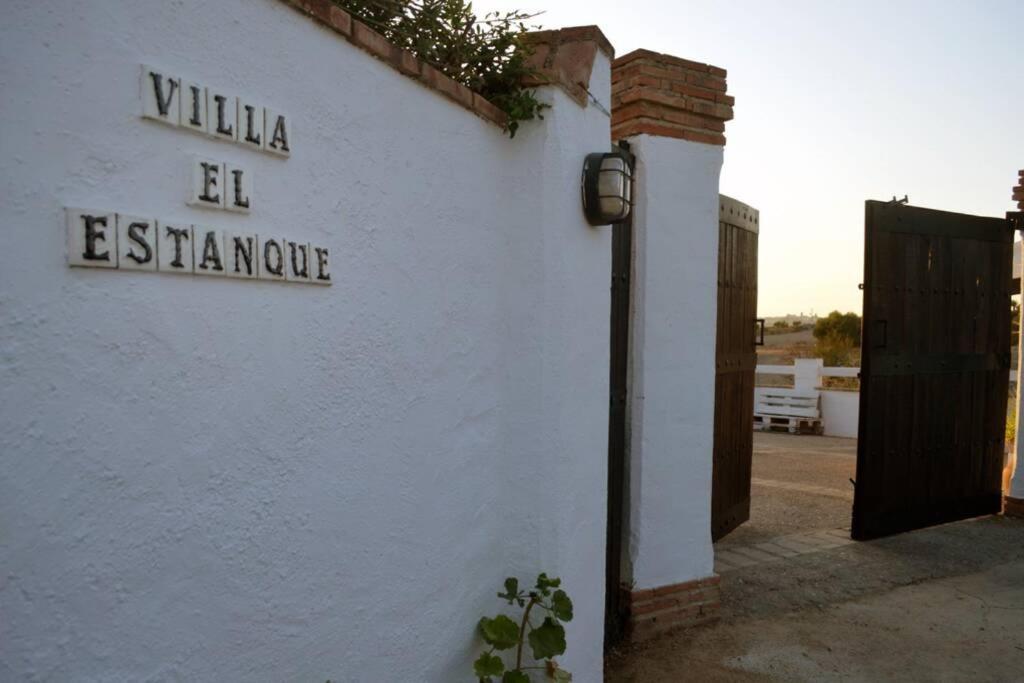 ארקוס דה לה פרונטרה Villa El Estanque Holiday Cottage & Bungalow מראה חיצוני תמונה